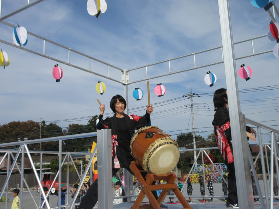 １１月２日に秋祭りを行いました(^^)/ 毎年太鼓で盆踊りを盛り上げてくださる明美先生　素敵です(^_^)/