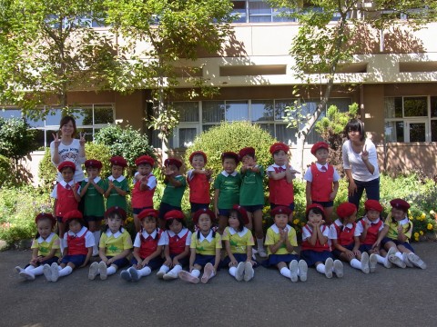 鶴西祭鼓隊（鶴ヶ島市立西中学校にて） 演奏の前にみんなでパチリ！！　　きく１